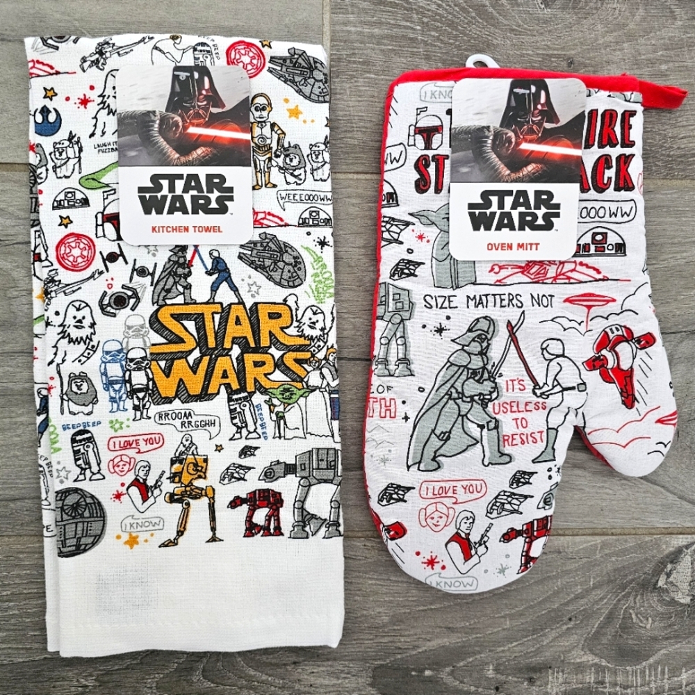 Star Wars Kitchen Towel and Oven Mitt Set NWT